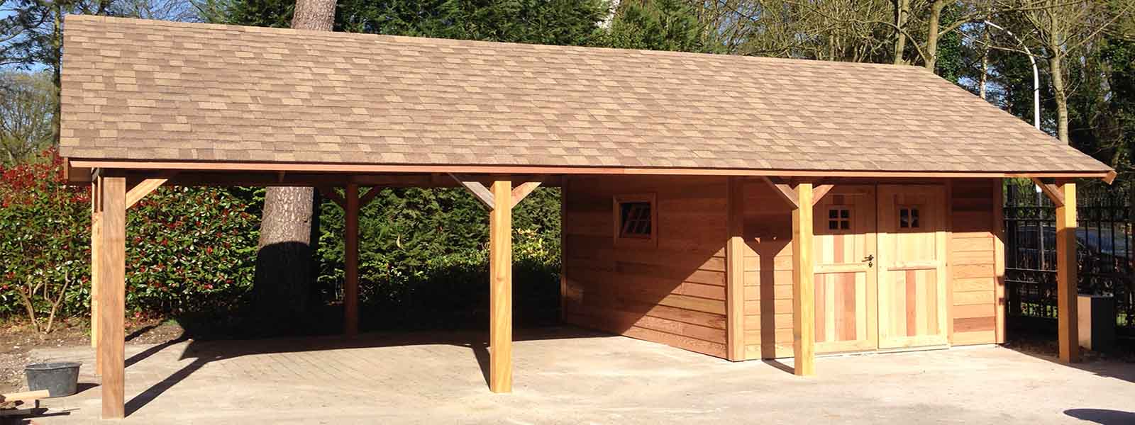 Houten bijgebouw, al dan niet op maat.

